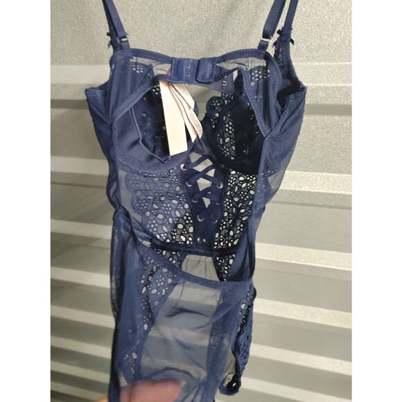 Victoria's Secret Teddy Lingerie Bodysuit Navy Blue Lace Thong NWT - Picture 7 of 8